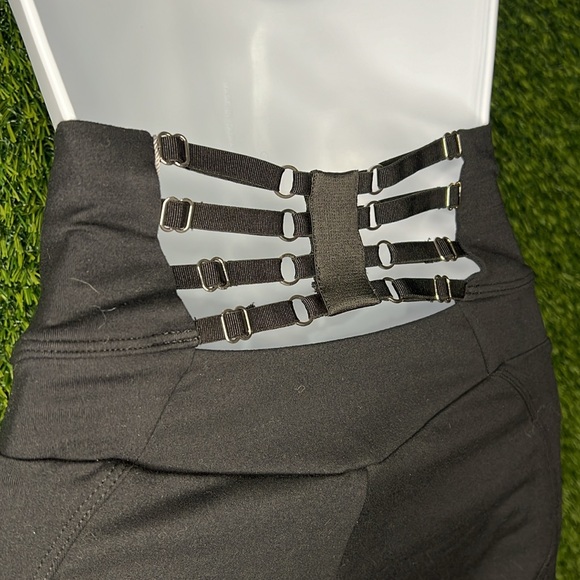 Rare! NWT Bombshell Sportswear Divine Adjustable Waist Black Leggings M - Picture 3 of 7